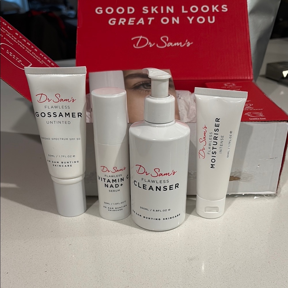 Flawless Skincare Set - White